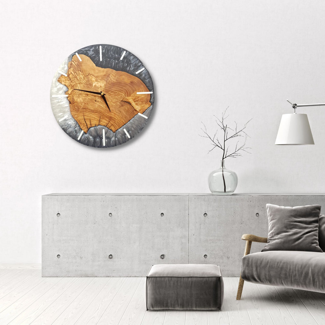 Monochrome Midnight Timepiece | Premium Handmade Wall Clocks
