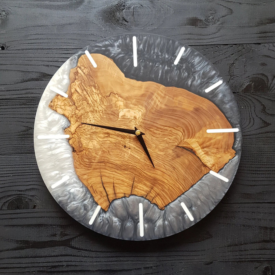 Monochrome Midnight Timepiece | Premium Handmade Wall Clocks