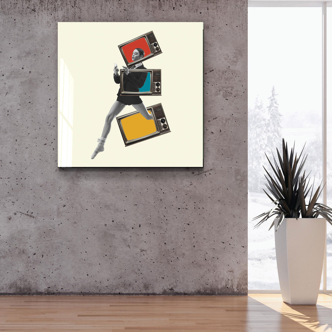 ."A little Hurry". Contemporary Collection Glass Wall Art