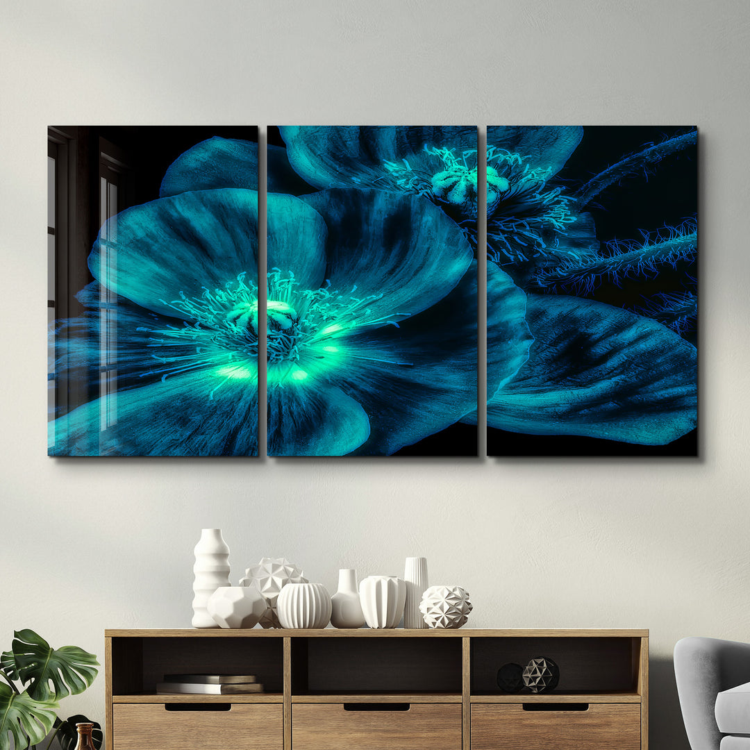 ・"Macro Flower Blue - Trio"・Glass Wall Art