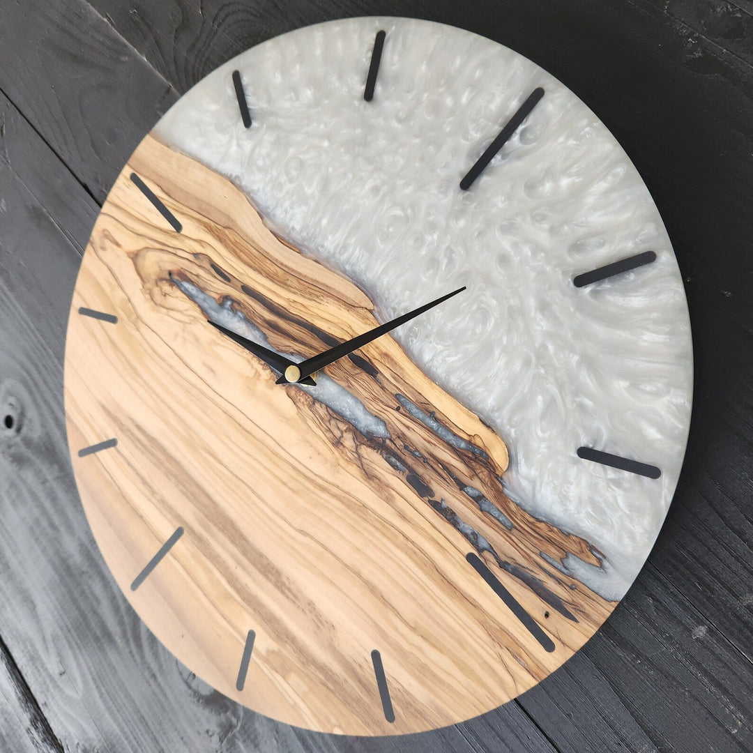 White Pearl Timekeeper | Premium Handmade Wall Clocks