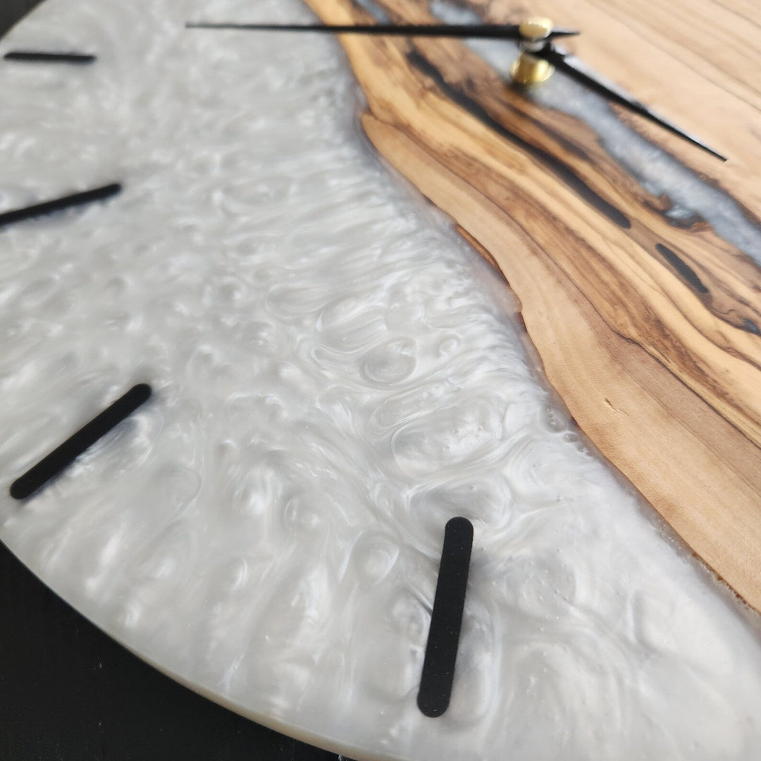 White Pearl Timekeeper | Premium Handmade Wall Clocks