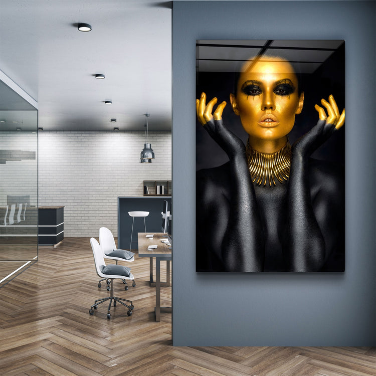 ・"Golden Face and Fingers"・Glass Wall Art | Artdesigna Glass Printing Wall Arts.